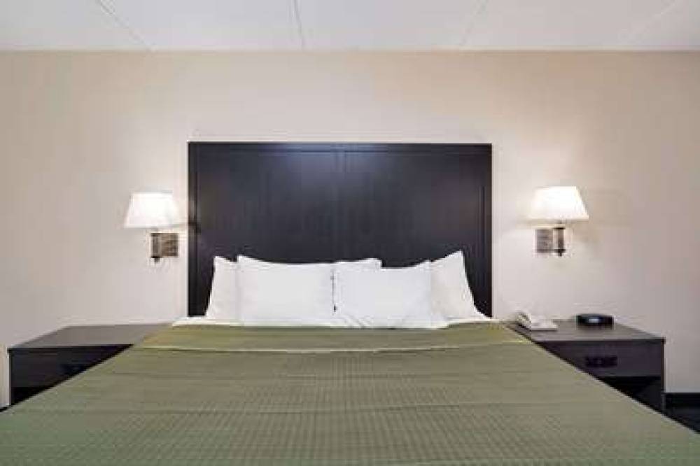 Days Inn By Wyndham Mounds View Twin Cities North 9
