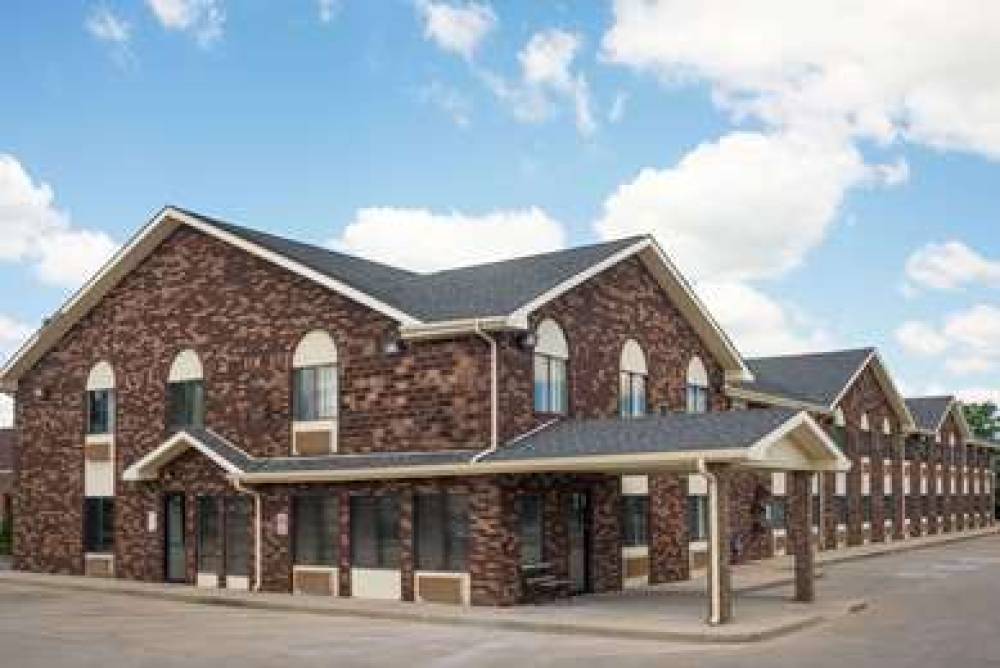Days Inn By Wyndham Muncie Ball State University