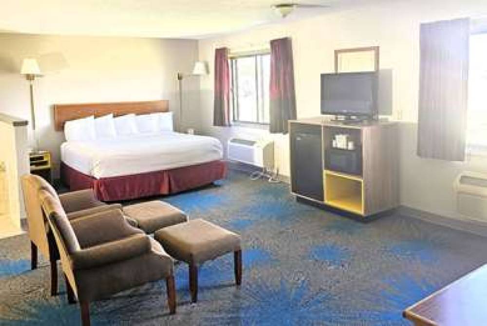 DAYS INN BY WYNDHAM, NORTH SIOUX CI 6