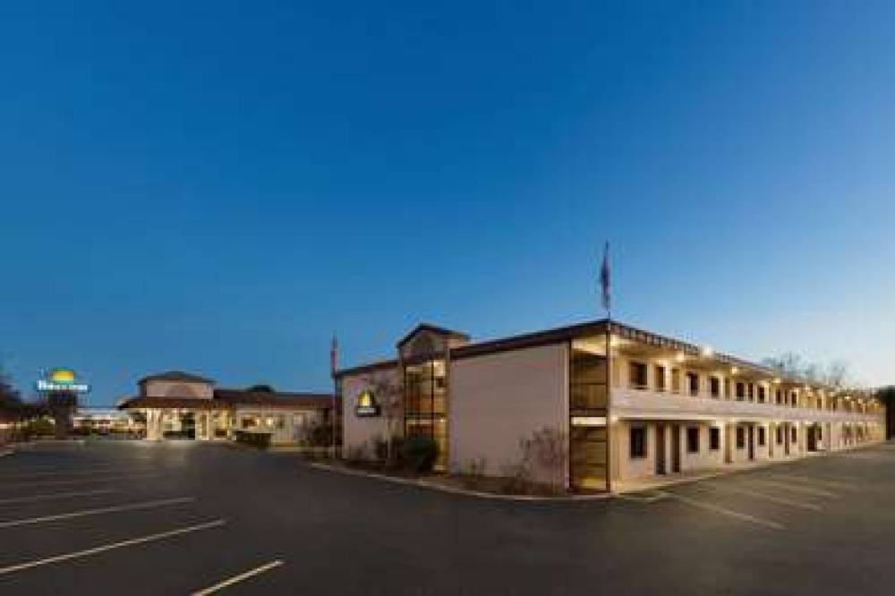 Days Inn By Wyndham Oak Ridge Knoxville