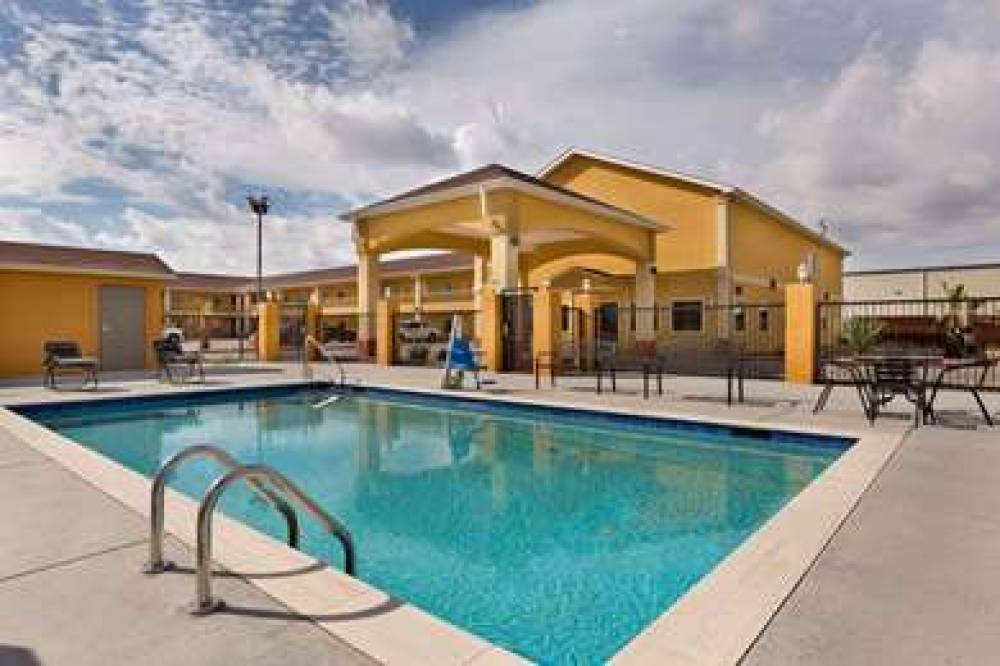 Days Inn By Wyndham Odessa 7