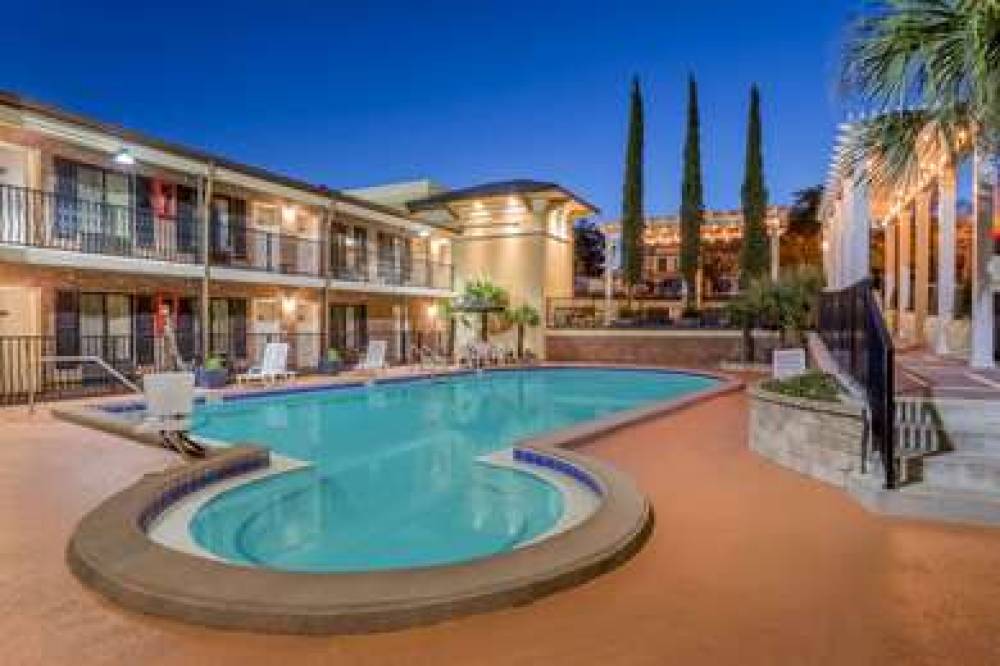 Days Inn By Wyndham Pensacola - Historic Downtown 6