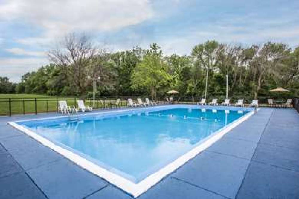 Days Inn By Wyndham Princeton 4
