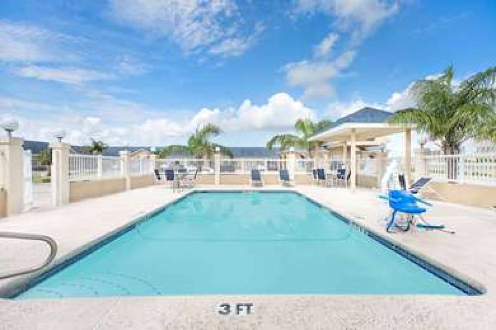 Days Inn By Wyndham Robstown 5