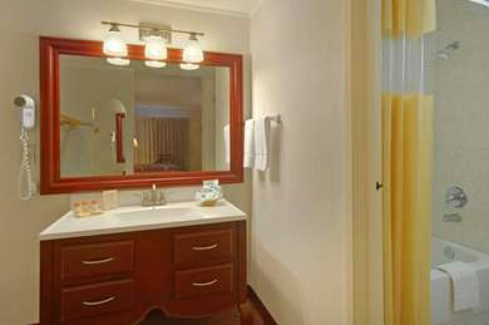 Days Inn By Wyndham San Diego/Downtown/Convention Center 6