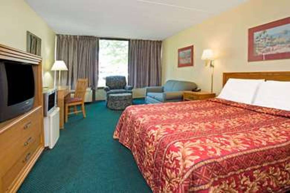 Days Inn By Wyndham Sharonville 3