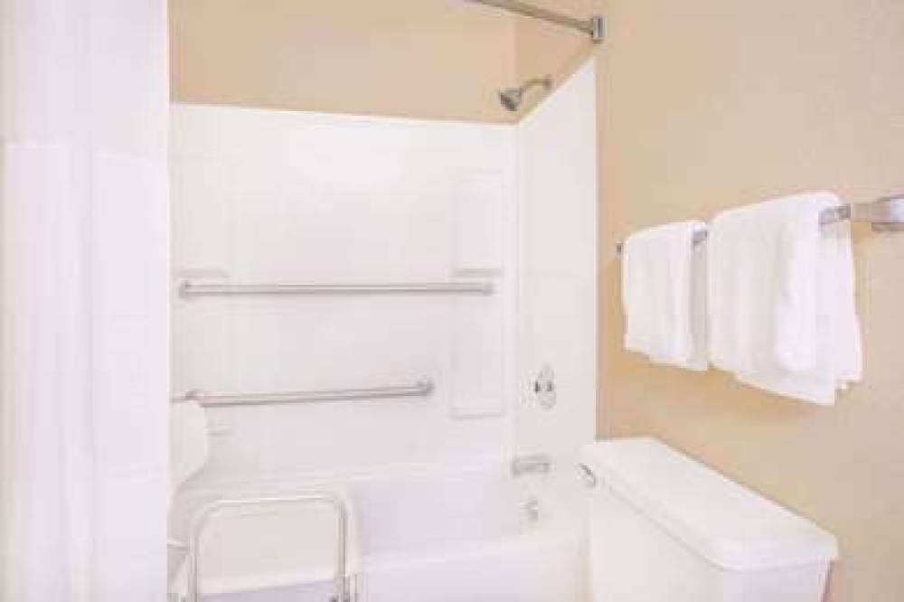 DAYS INN BY WYNDHAM SPARTANBURG WAC 5
