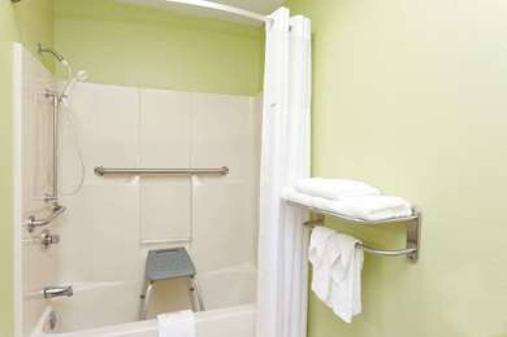 Days Inn By Wyndham Springfield 6