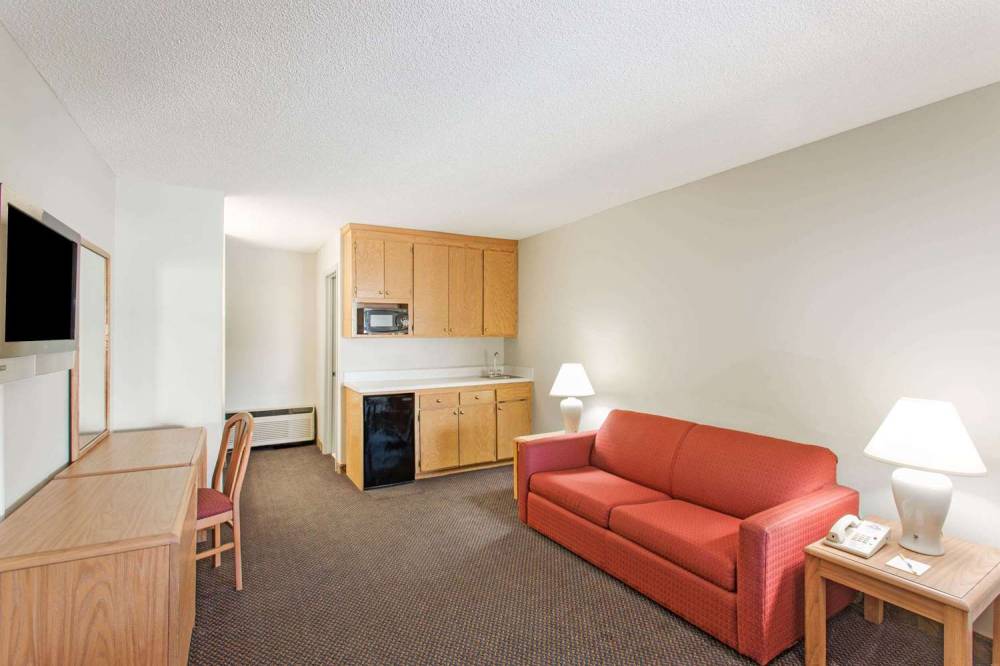 Days Inn By Wyndham Valdosta At Rainwater Conference Center 10