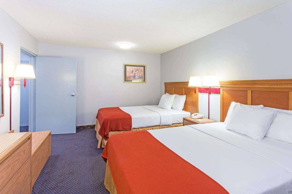 Days Inn By Wyndham Valdosta At Rainwater Conference Center 7