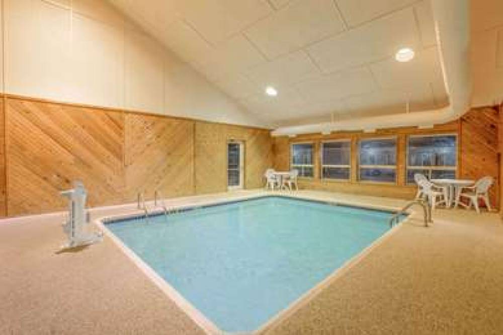 DAYS INN BY WYNDHAM, WORTHINGTON 2