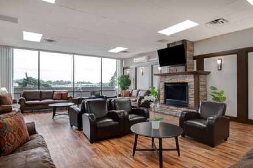 Days Inn - Calgary South 5