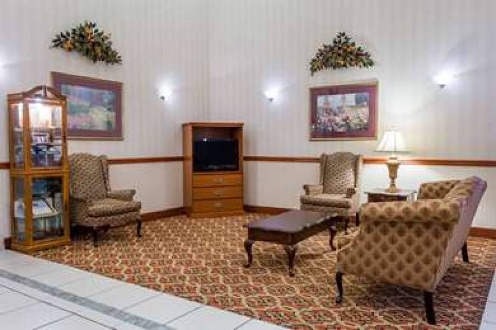 DAYS INN FORDYCE 2