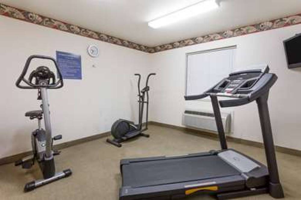 DAYS INN FORDYCE 3