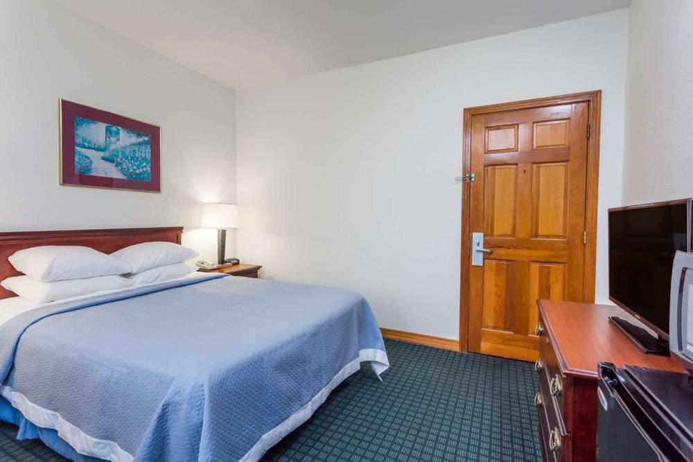 Days Inn Kill Devil Hills Oceanfront - Wilbur 4