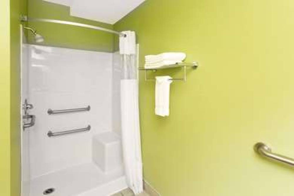 DAYS INN NEWPORT OR 4