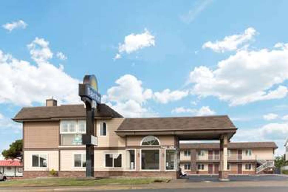 DAYS INN NEWPORT OR 10