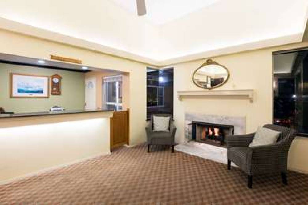 DAYS INN NEWPORT OR 8