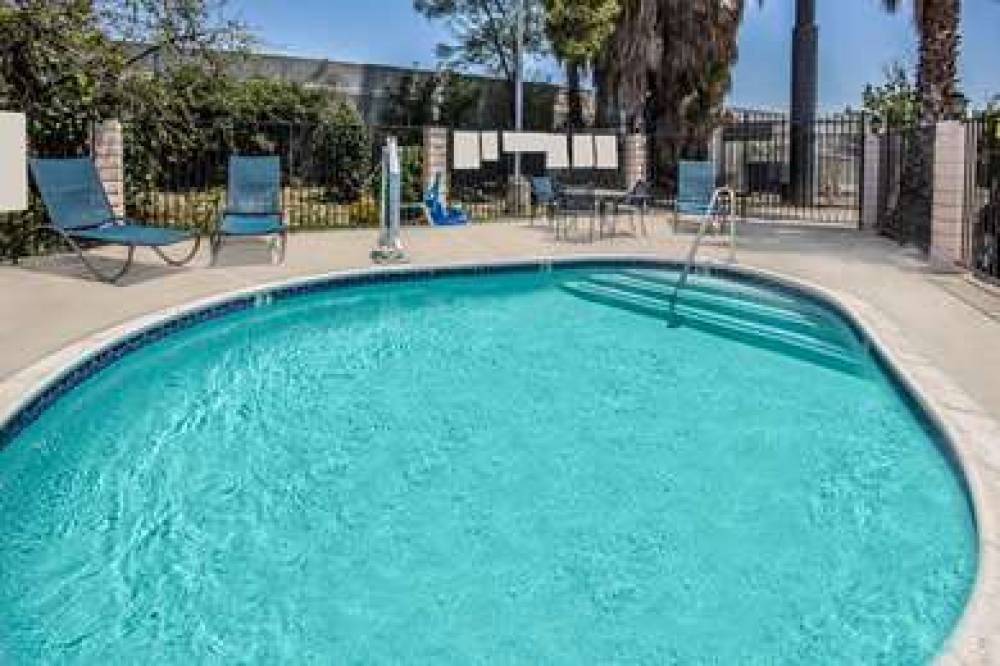 Days Inn Ontario Airport 4