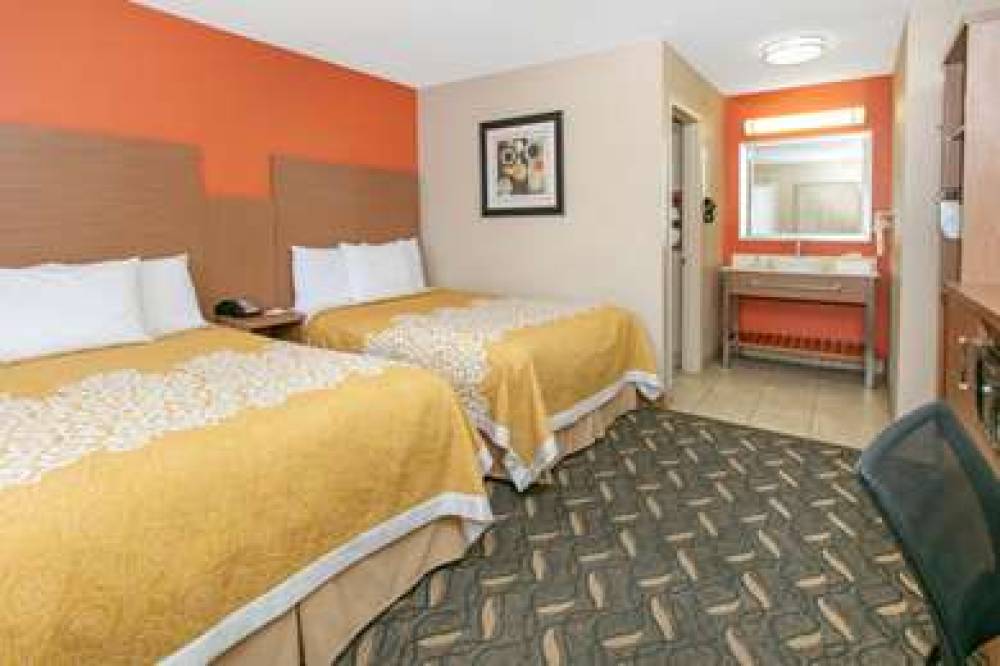 DAYS INN & SUITES BY WYNDHAM A 7