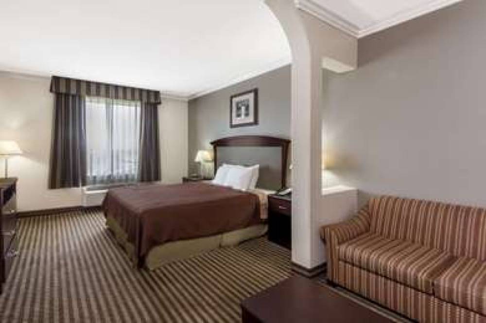 Days Inn & Suites By Wyndham Anaheim Resort 5