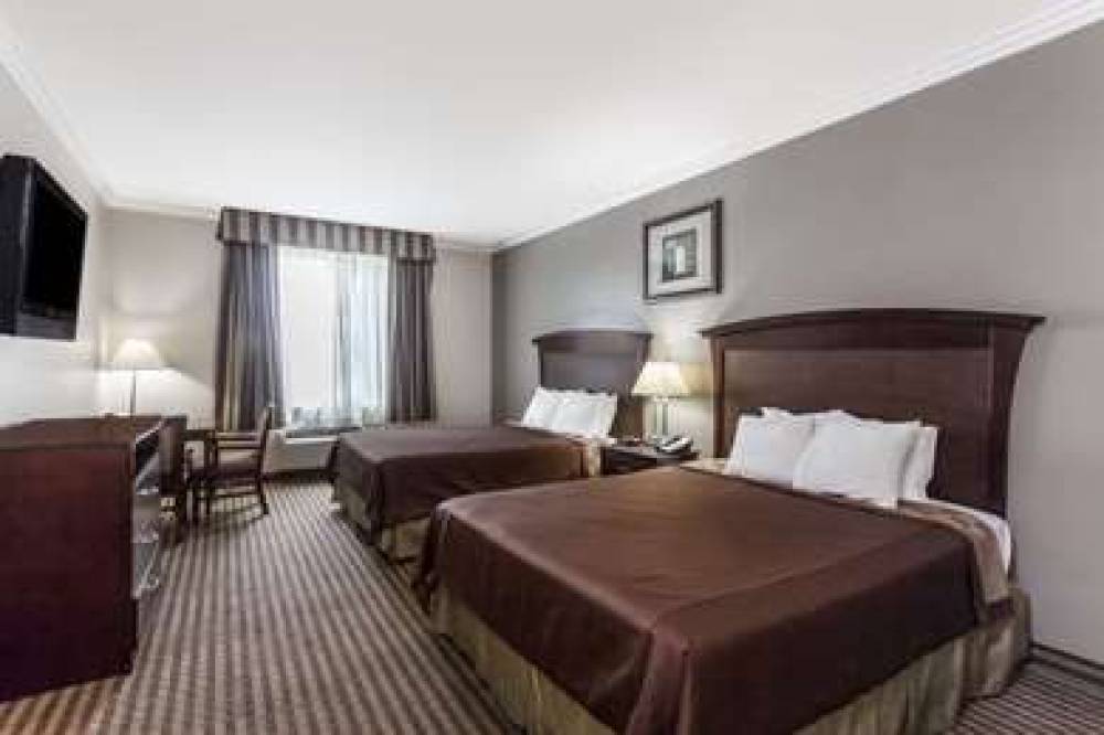 Days Inn & Suites By Wyndham Anaheim Resort 9