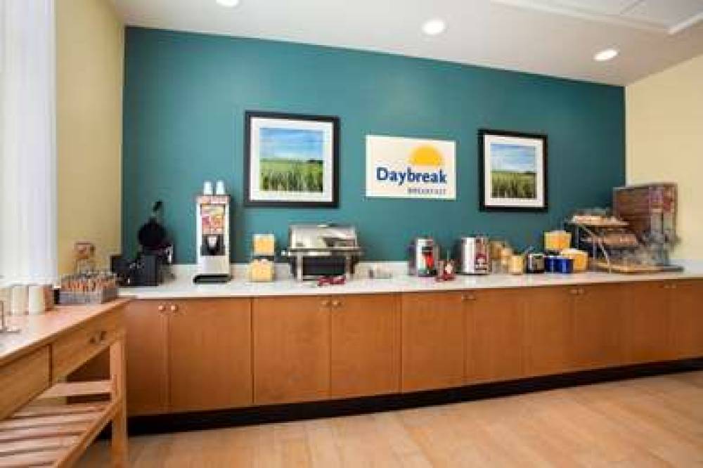 DAYS INN & SUITES BY WYNDHAM, CALDW 5