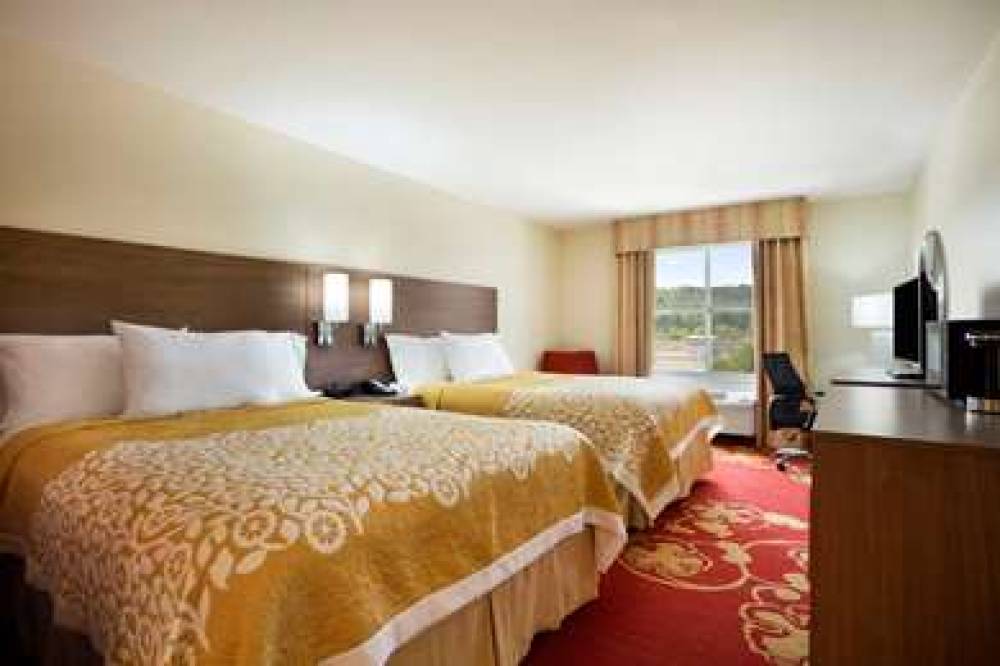 DAYS INN & SUITES BY WYNDHAM, CALDW 10