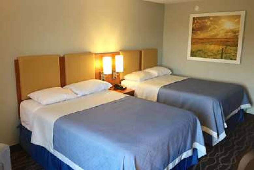 DAYS INN & SUITES BY WYNDHAM CINCIN 7