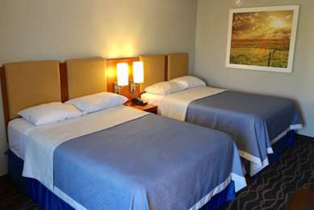 DAYS INN & SUITES BY WYNDHAM CINCIN 6