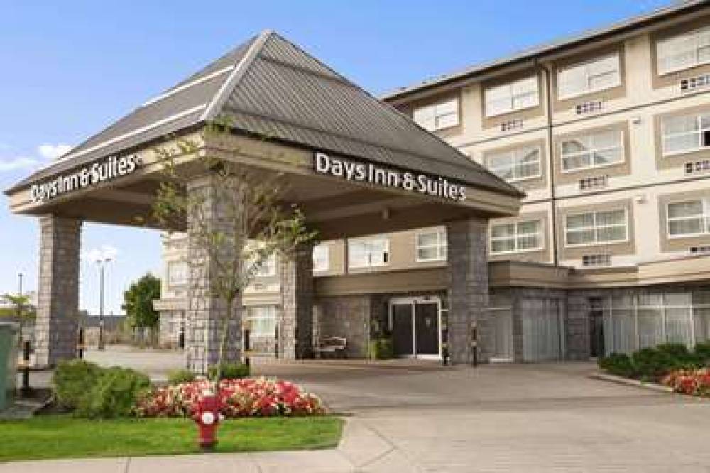Days Inn & Suites By Wyndham, Langl
