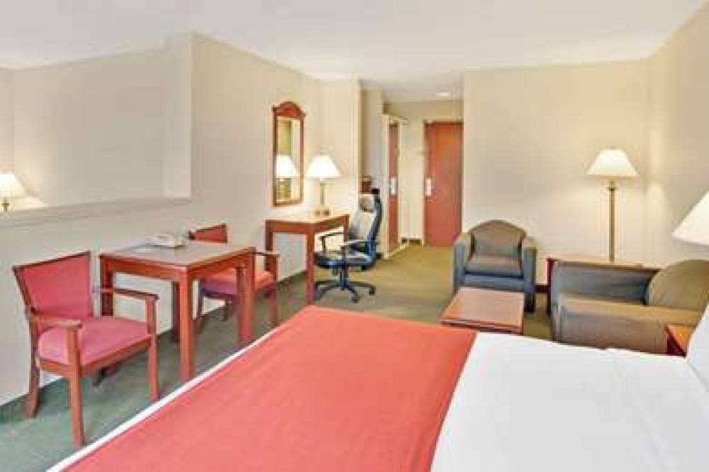 Days Inn & Suites By Wyndham Laurel Near Fort Meade 6