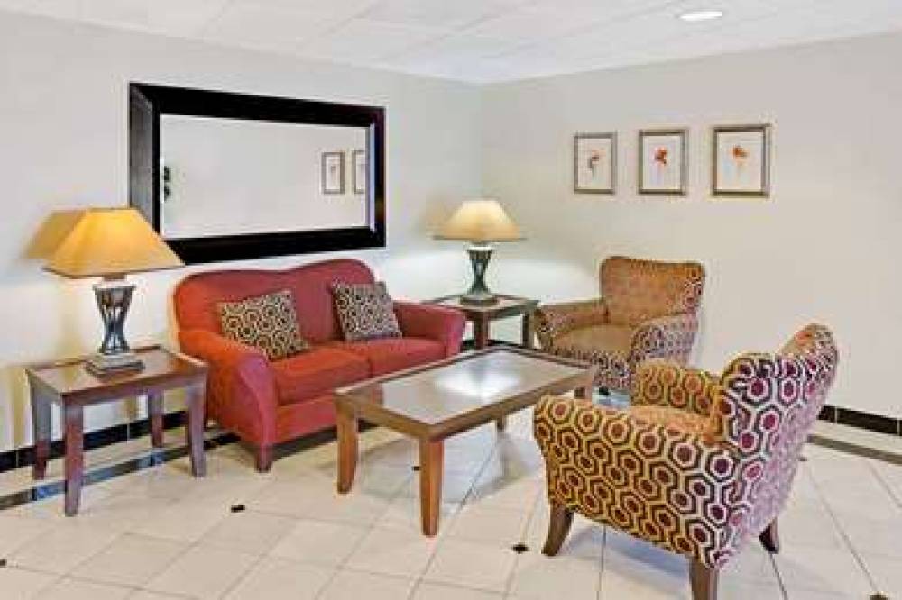 Days Inn & Suites By Wyndham Laurel Near Fort Meade 2