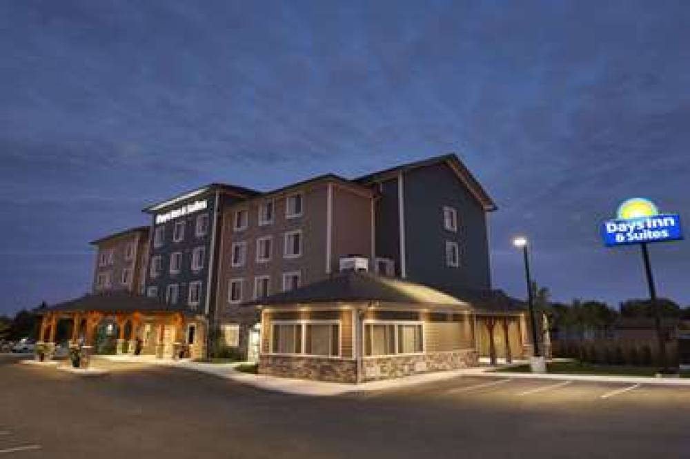 DAYS INN & SUITES BY WYNDHAM, LINDS 1