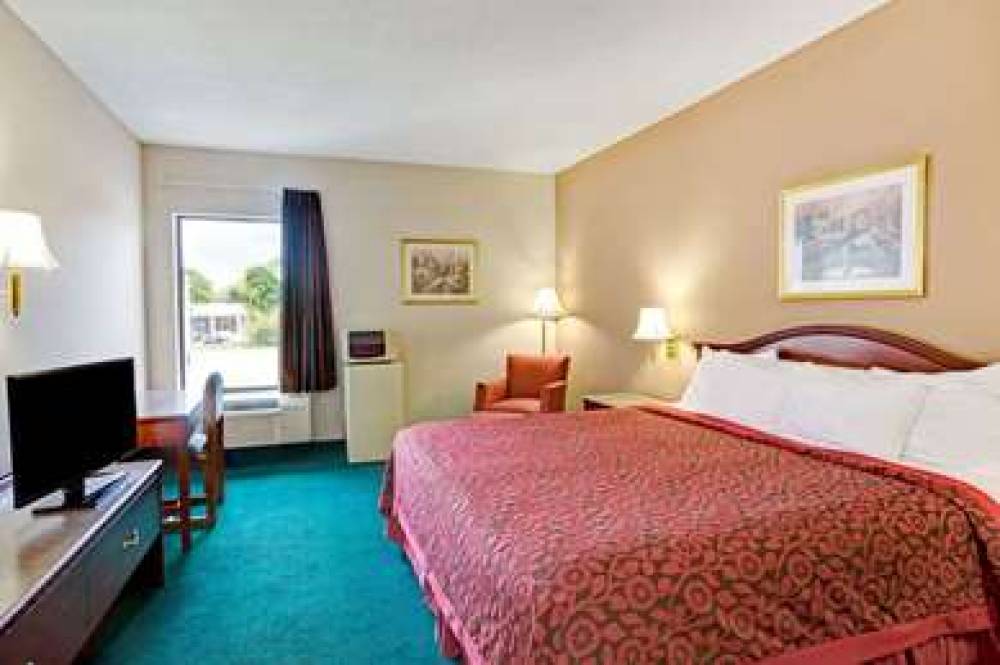 Days Inn & Suites By Wyndham Louisville SW 7