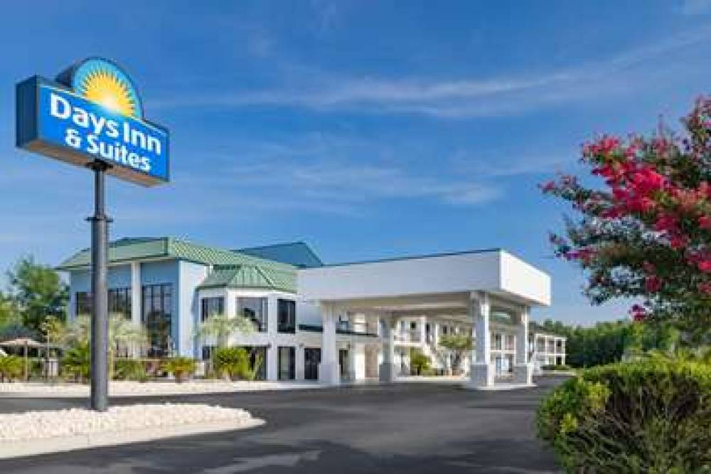 DAYS INN & SUITES BY WYNDHAM SAVANN 5