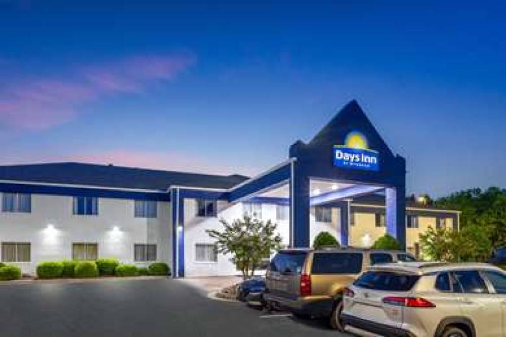 Days Inn & Suites By Wyndham Siler