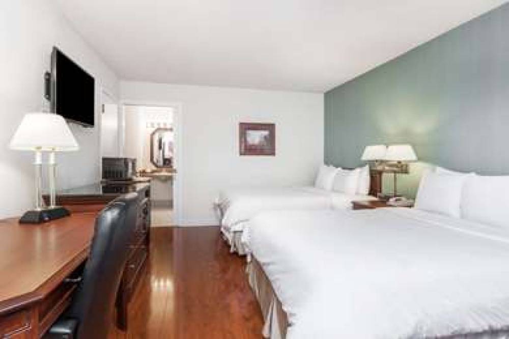 Days Inn & Suites By Wyndham Sunnyvale 10