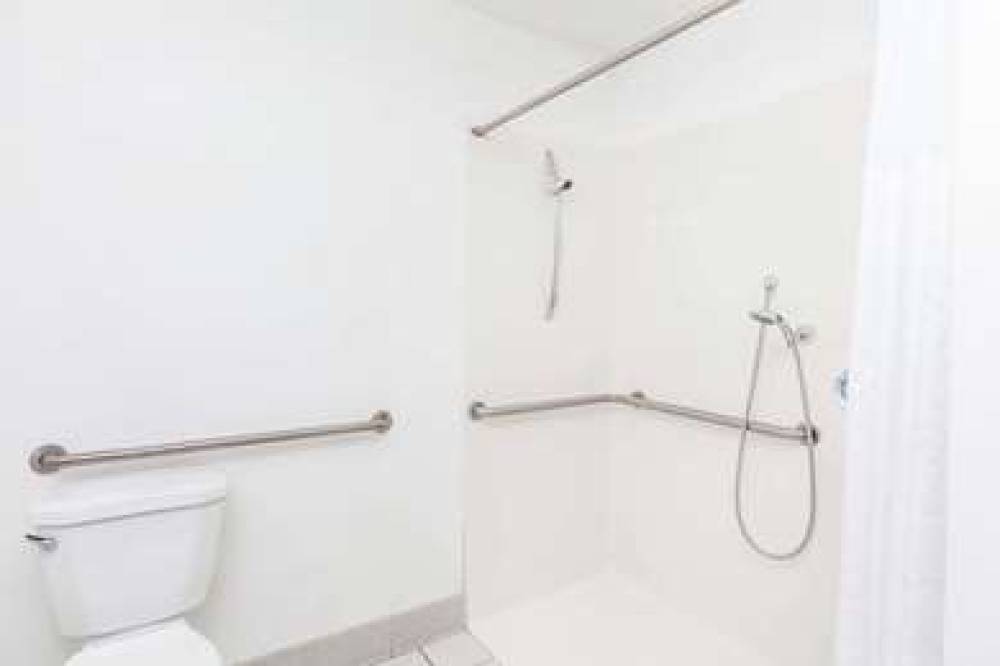 Days Inn & Suites By Wyndham Sunnyvale 9