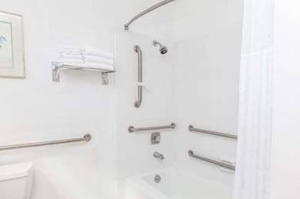 Days Inn & Suites By Wyndham Sunnyvale 6