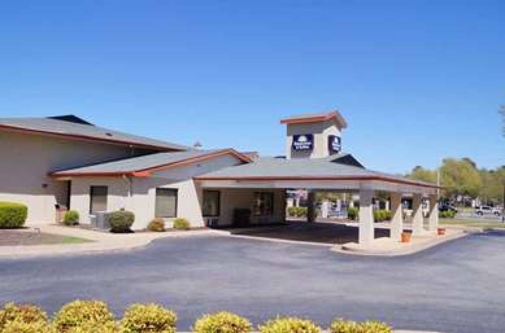 DAYS INN & SUITES BY WYNDHAM W 2