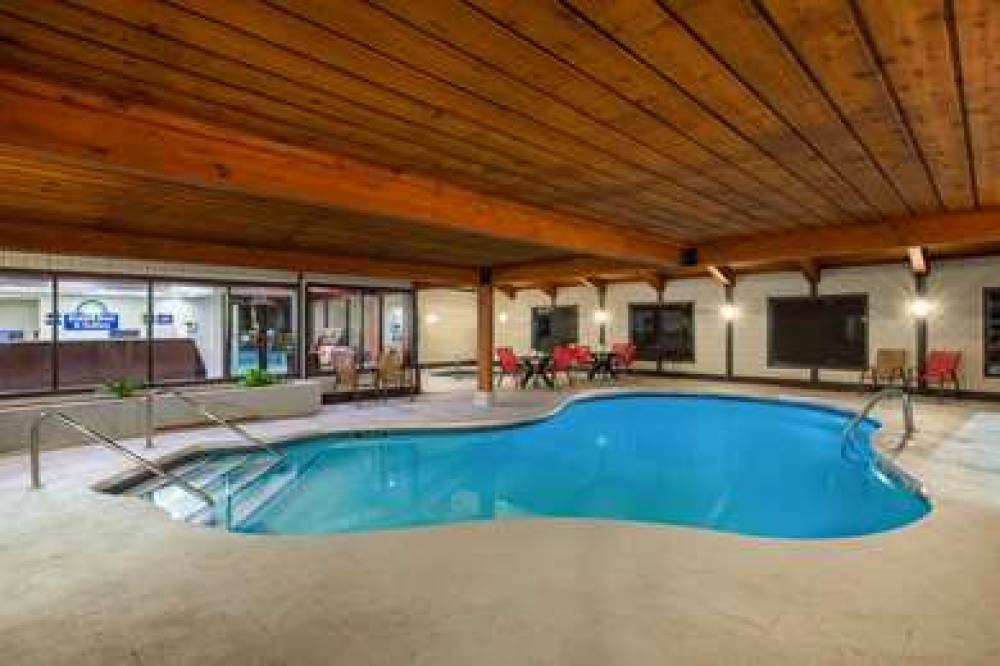 DAYS INN & SUITES BY WYNDHAM WISCON 7