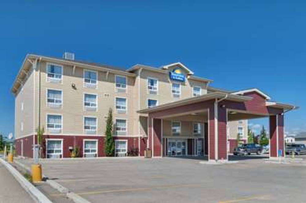 Days Inn & Suites Cochrane