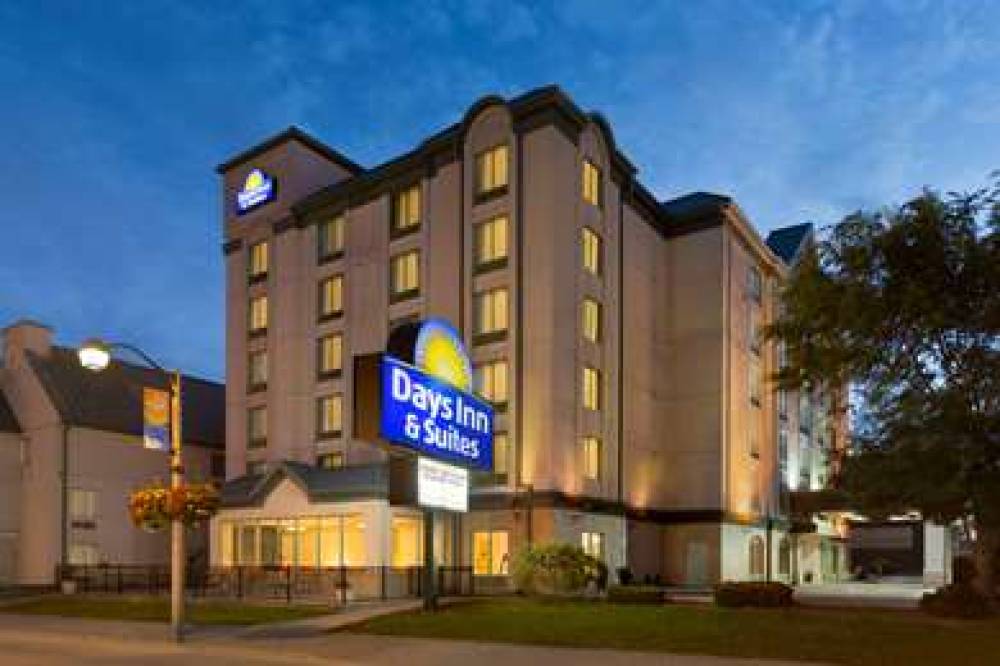 Days Inn & Suites Niagara Falls C