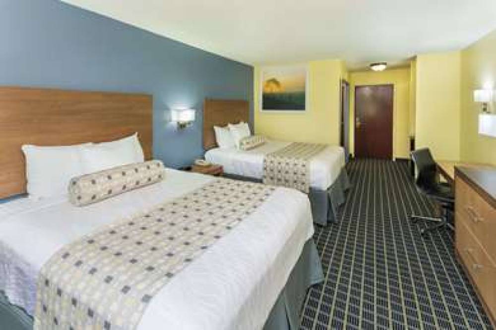 DAYS INN & SUITES UNION CITY 8