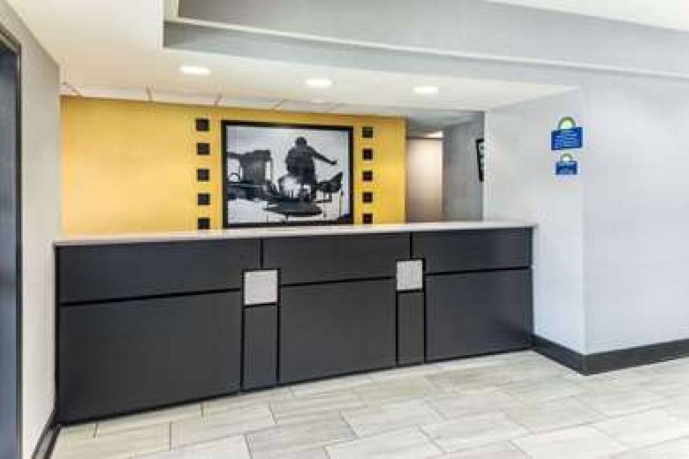 DAYS INN & SUITES UNION CITY 2