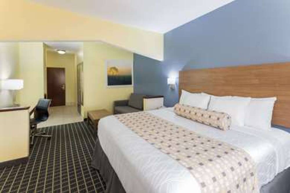 DAYS INN & SUITES UNION CITY 6