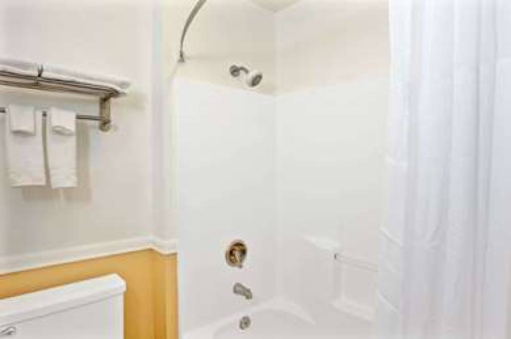 Days Inn Whittier Los Angeles 5