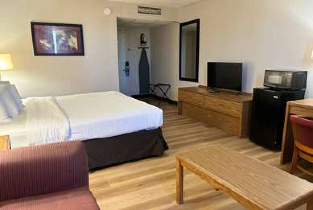 DAYS INN WILLIAMSPORT 9
