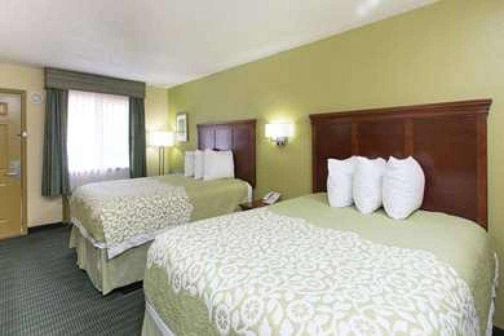 DAYS SUITES BIG SPRING 7
